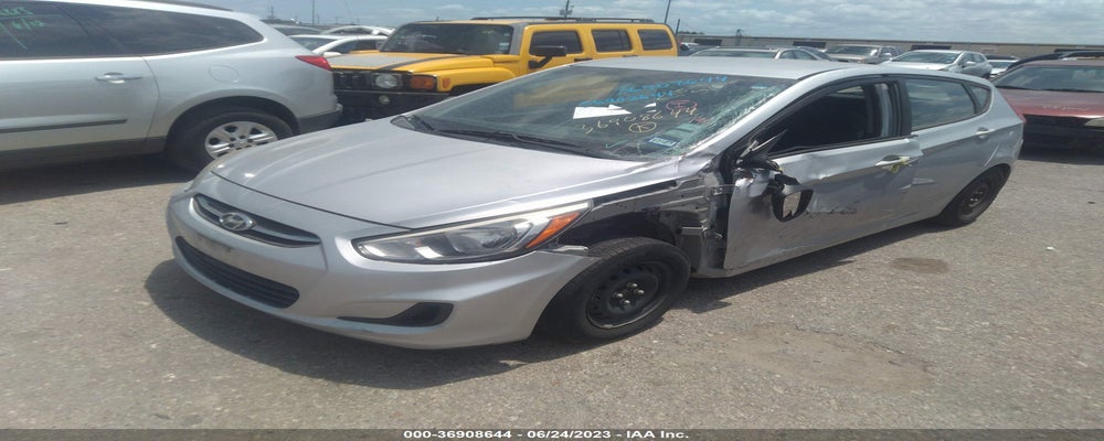 KMHCT5AE9FU225560 2015 HYUNDAI ACCENT photo no. 2