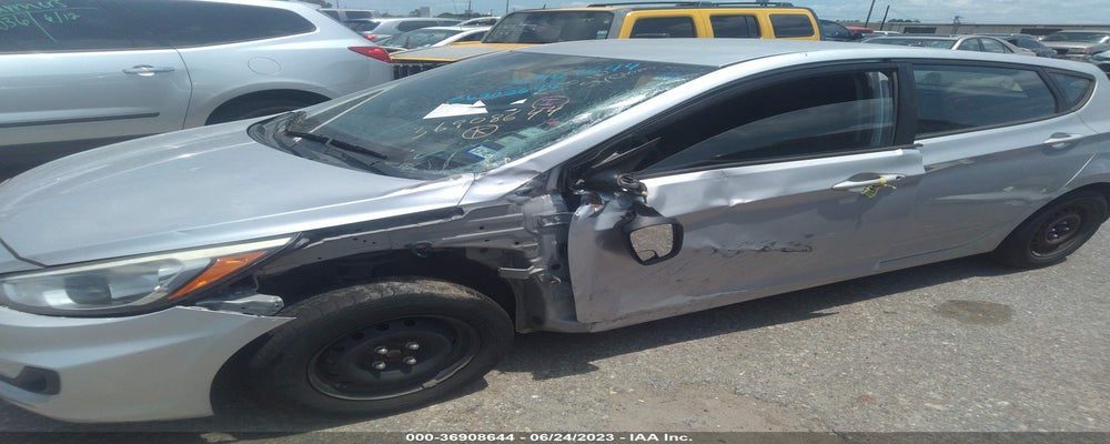 KMHCT5AE9FU225560 2015 HYUNDAI ACCENT photo no. 6