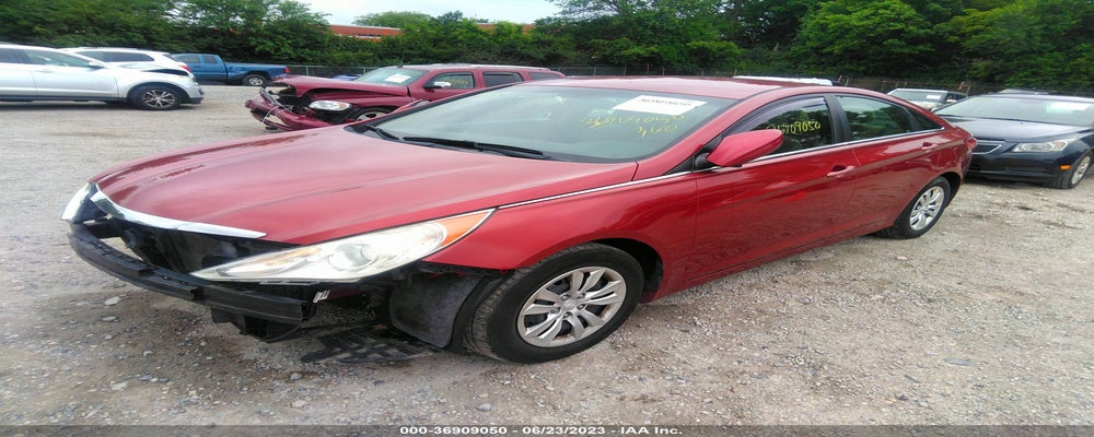 5NPEB4AC3BH277943 2011 HYUNDAI SONATA photo no. 2