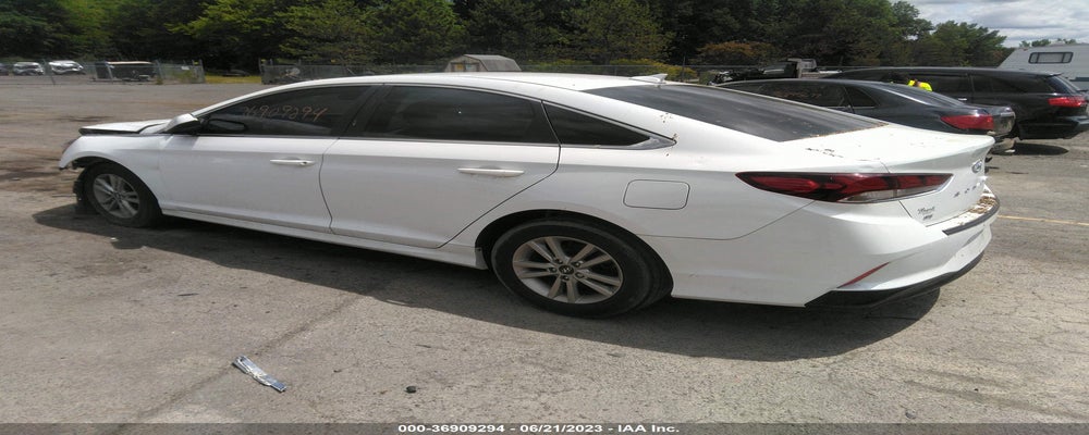 5NPE24AF5KH801877 2019 HYUNDAI SONATA photo no. 3