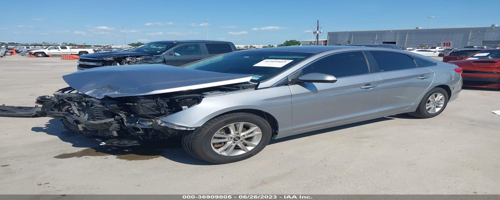 5NPE24AF4HH562458 2017 HYUNDAI SONATA photo no. 2