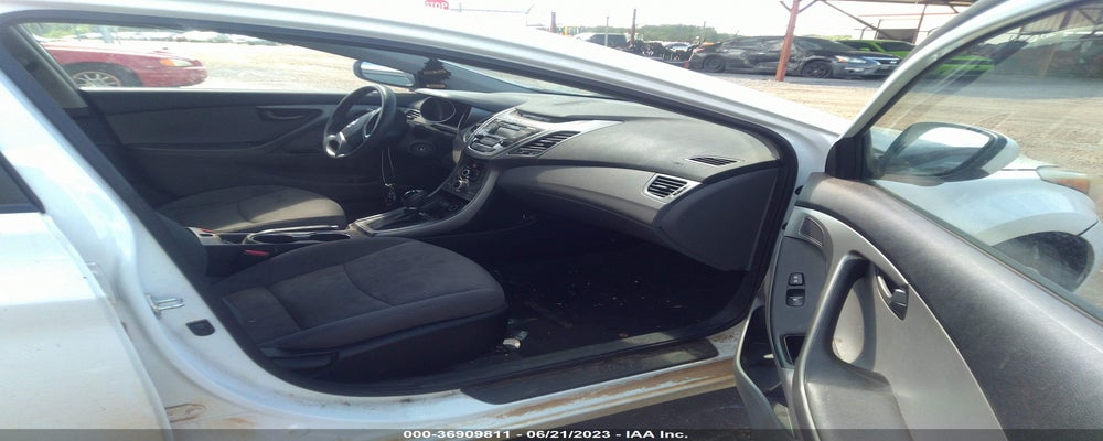 5NPDH4AE4GH684253 2016 HYUNDAI ELANTRA photo no. 5