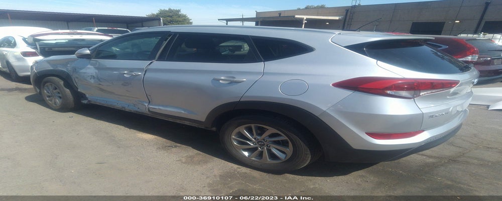 KM8J33A42HU449310 2017 HYUNDAI TUCSON photo no. 3