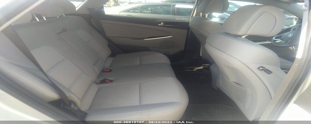 KM8J33A42HU449310 2017 HYUNDAI TUCSON photo no. 8