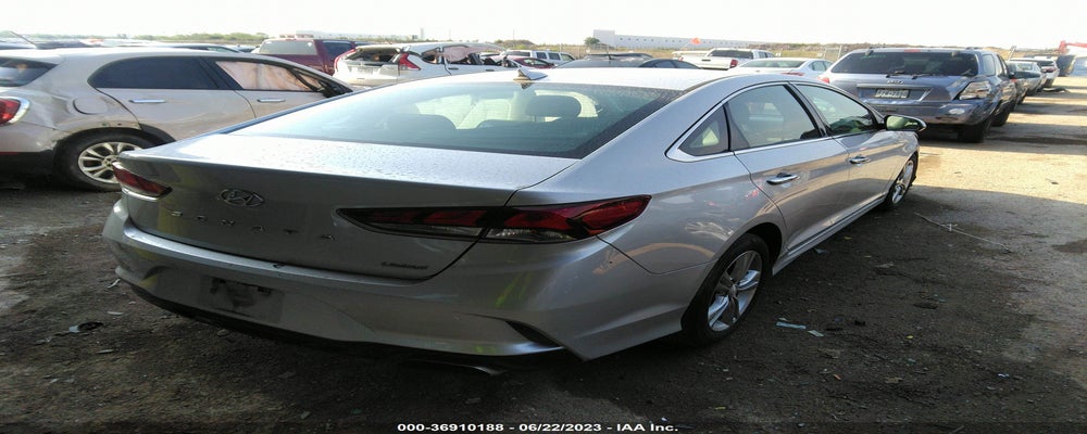 5NPE34AF2JH597826 2018 HYUNDAI SONATA photo no. 4