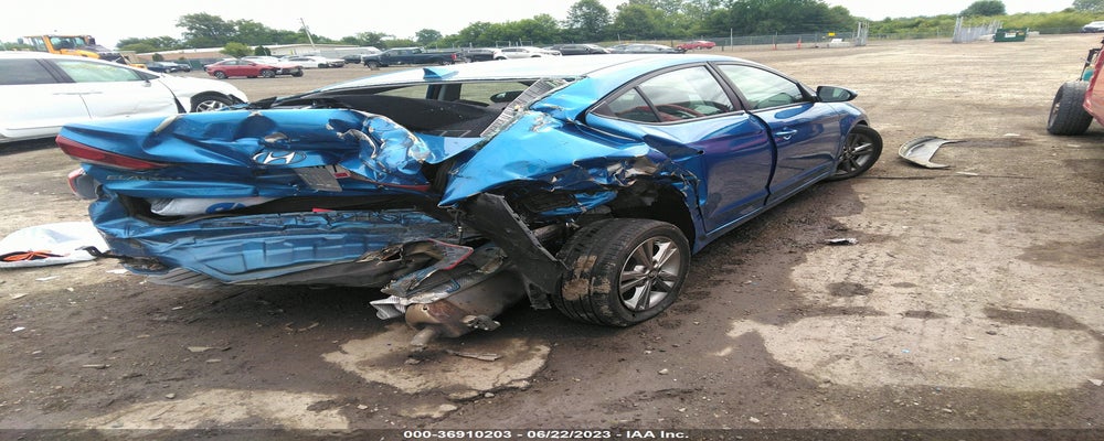 5NPD84LF0HH185571 2017 HYUNDAI ELANTRA photo no. 4