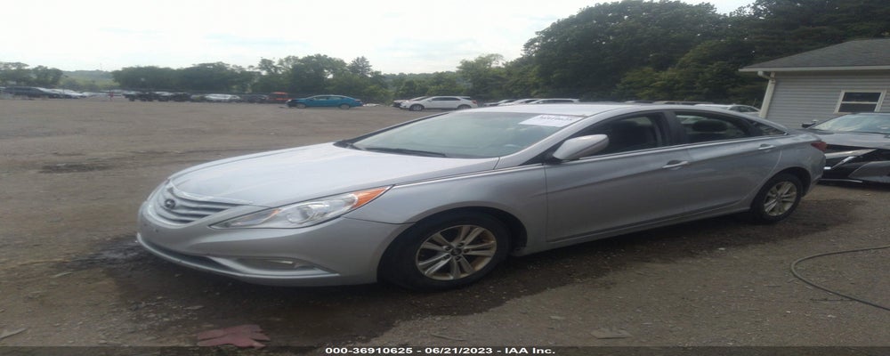5NPEB4AC2DH624343 2013 HYUNDAI SONATA photo no. 2