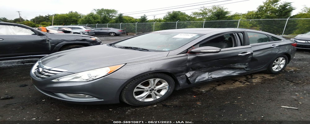 5NPEC4AC3BH300263 2011 HYUNDAI SONATA photo no. 2