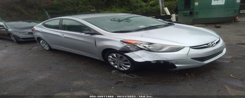 5NPDH4AE3DH227025 2013 HYUNDAI ELANTRA photo no. 1