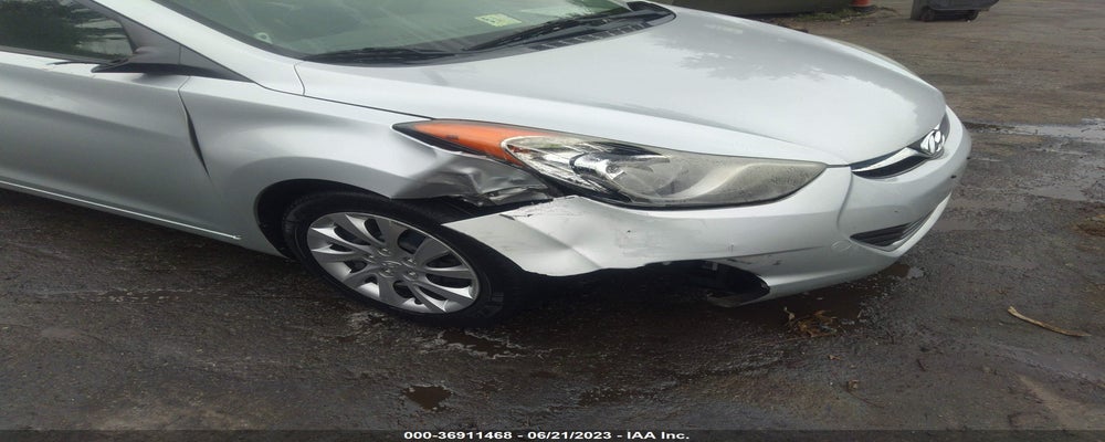 5NPDH4AE3DH227025 2013 HYUNDAI ELANTRA photo no. 6