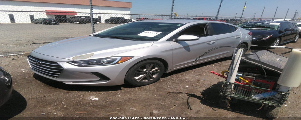 5NPD84LF9HH076848 2017 HYUNDAI ELANTRA photo no. 2