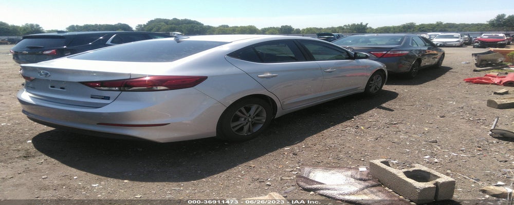 5NPD84LF9HH076848 2017 HYUNDAI ELANTRA photo no. 4