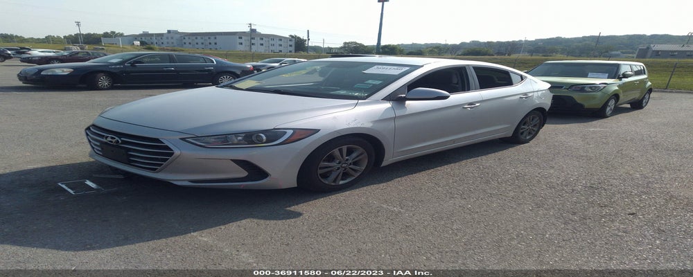 5NPD84LF4JH244160 2018 HYUNDAI ELANTRA photo no. 2