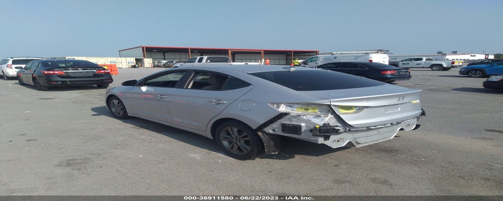 5NPD84LF4JH244160 2018 HYUNDAI ELANTRA photo no. 3