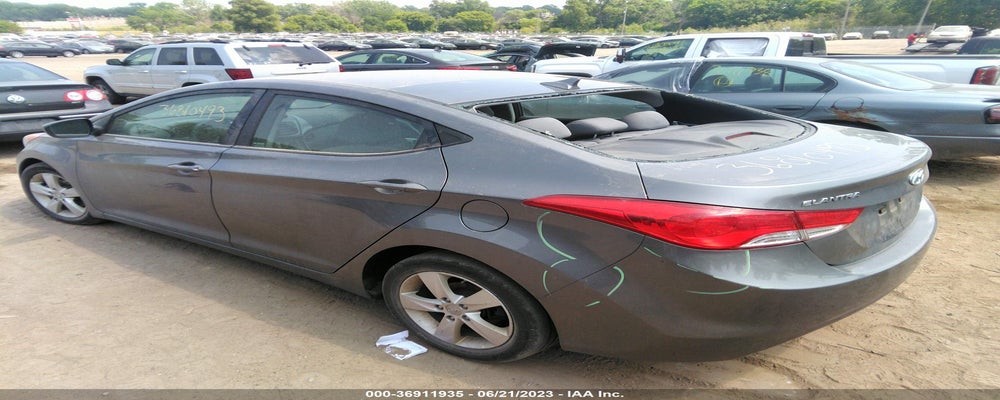 5NPDH4AE2DH347835 2013 HYUNDAI ELANTRA photo no. 3