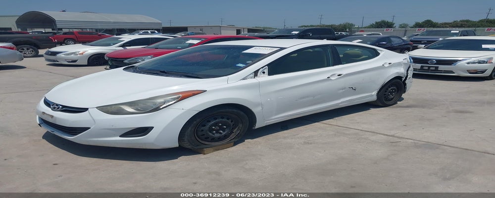 5NPDH4AE5DH217225 2013 HYUNDAI ELANTRA photo no. 2