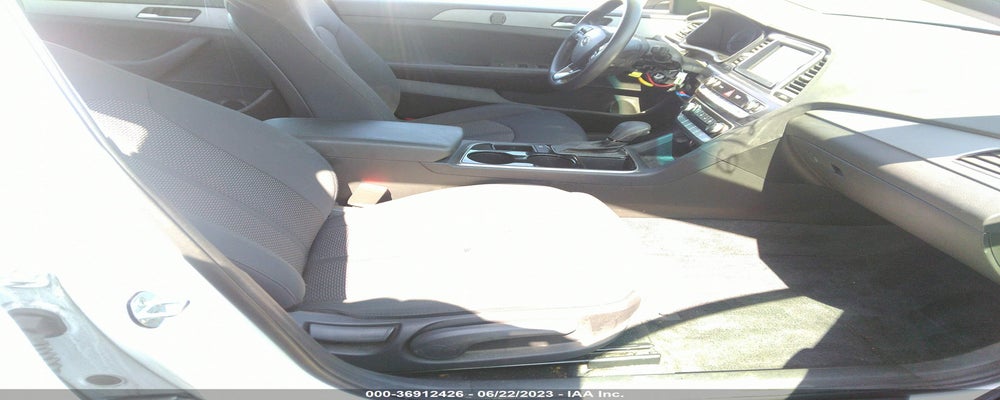 5NPE24AF0KH749686 2019 HYUNDAI SONATA photo no. 5