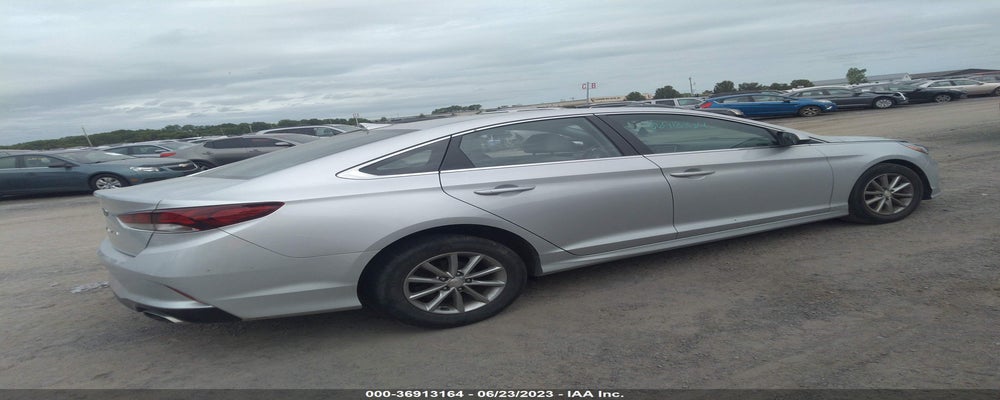 5NPE24AF6JH698094 2018 HYUNDAI SONATA photo no. 4