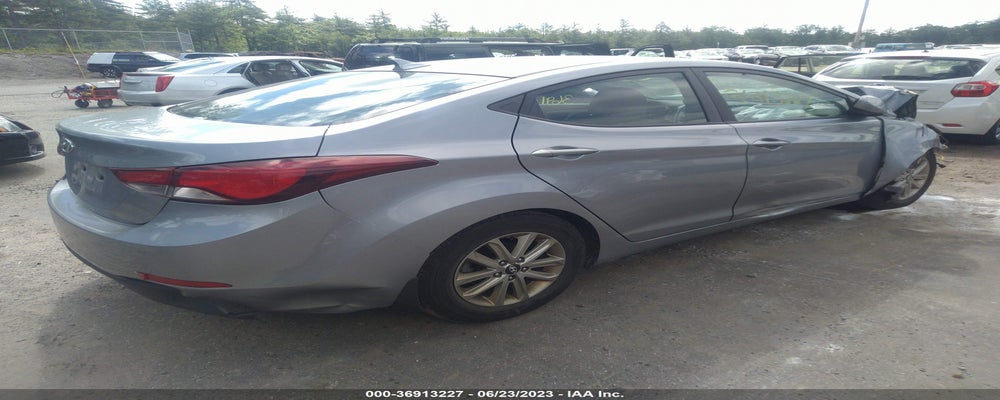 5NPDH4AE9FH631627 2015 HYUNDAI ELANTRA photo no. 4