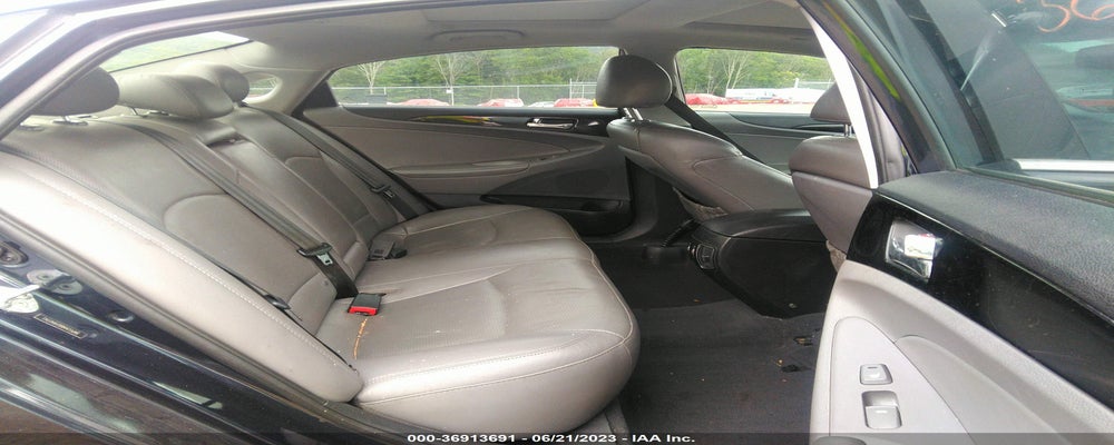 5NPEC4AB0EH942743 2014 HYUNDAI SONATA photo no. 8