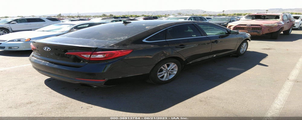 5NPE24AF0HH582576 2017 HYUNDAI SONATA photo no. 4