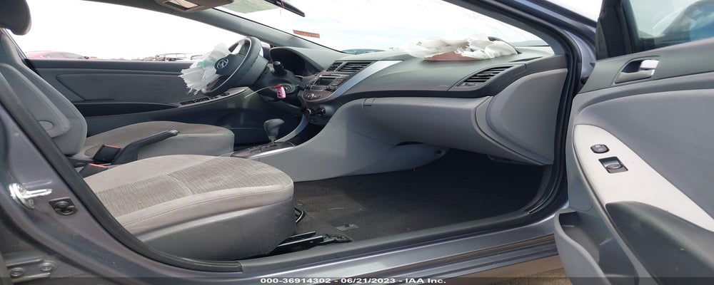 KMHCT4AE5GU084935 2016 HYUNDAI ACCENT photo no. 5