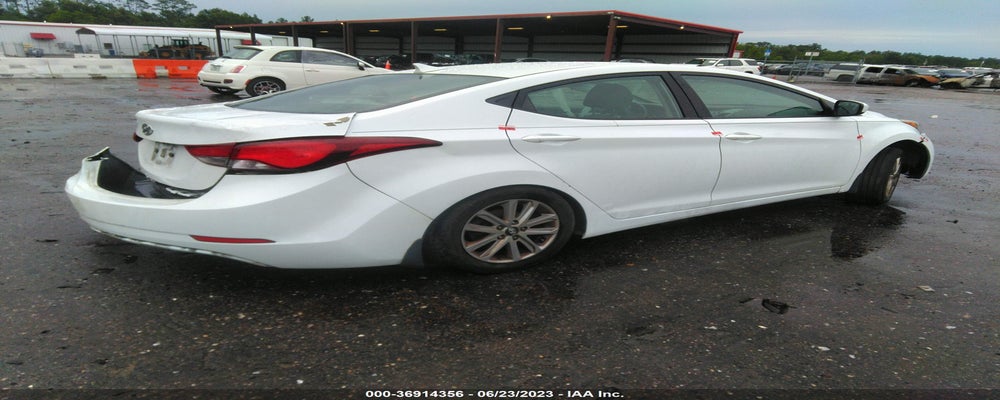 5NPDH4AE8FH609263 2015 HYUNDAI ELANTRA photo no. 4