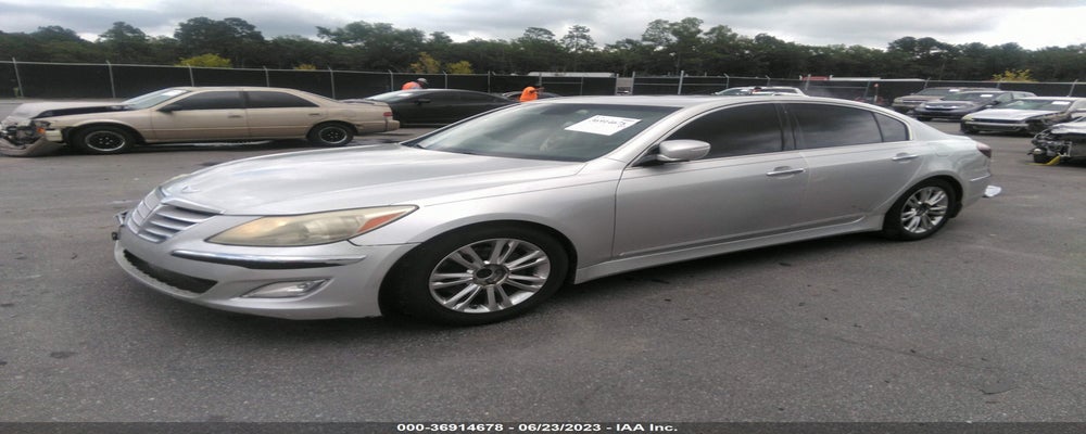 KMHGC4DD8DU246752 2013 HYUNDAI GENESIS photo no. 2