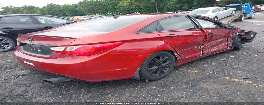 5NPEC4ACXBH060788 2011 HYUNDAI SONATA photo no. 4