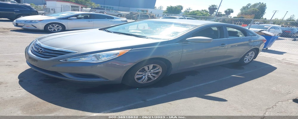 5NPEB4AC9DH556090 2013 HYUNDAI SONATA photo no. 2