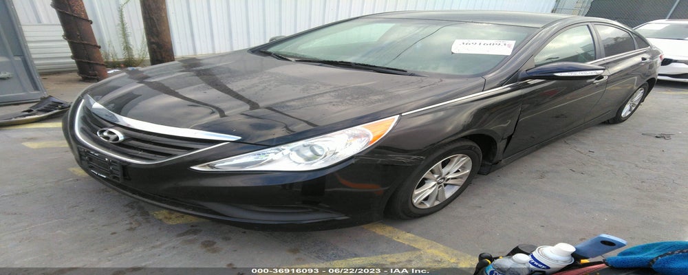 5NPEB4AC2EH827945 2014 HYUNDAI SONATA photo no. 2