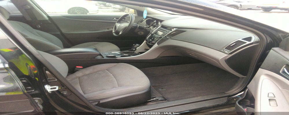 5NPEB4AC2EH827945 2014 HYUNDAI SONATA photo no. 5