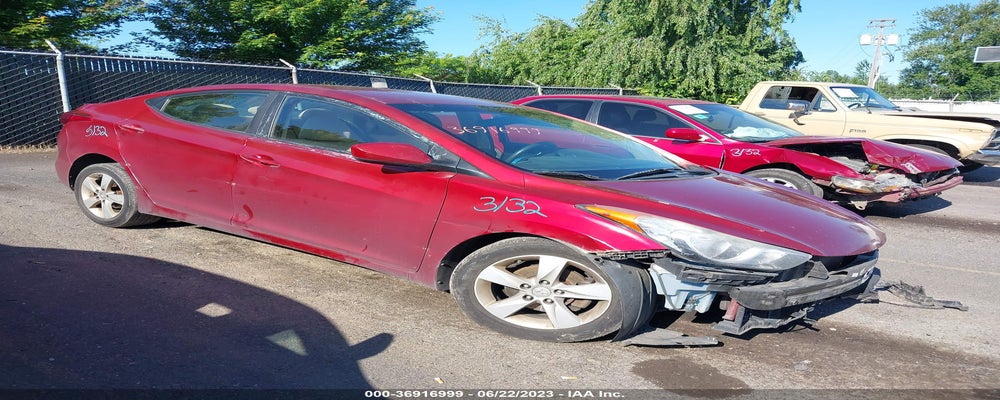 5NPDH4AEXDH326957 2013 HYUNDAI ELANTRA photo no. 1