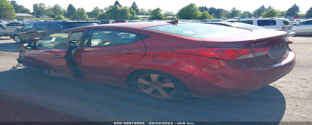 5NPDH4AEXDH326957 2013 HYUNDAI ELANTRA photo no. 3
