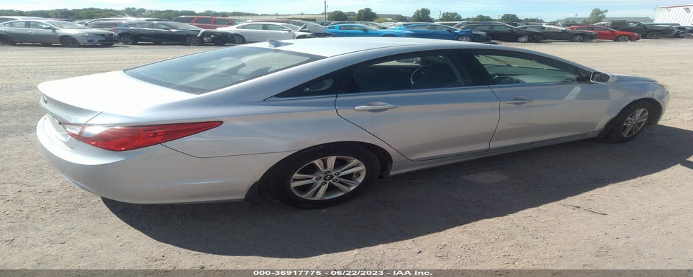 5NPEB4AC0BH131175 2011 HYUNDAI SONATA photo no. 4