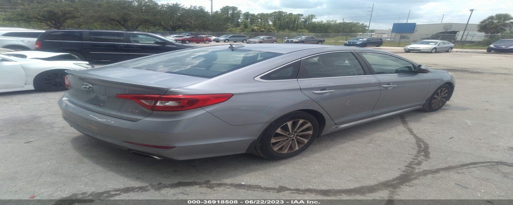 5NPE34AF3FH103030 2015 HYUNDAI SONATA photo no. 4
