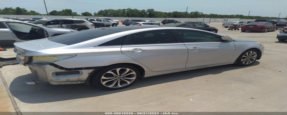 5NPEC4AB3DH673877 2013 HYUNDAI SONATA photo no. 4