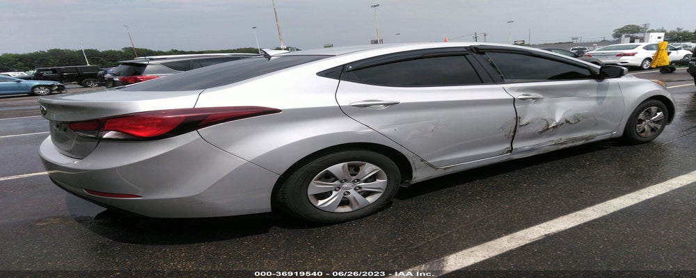 5NPDH4AE5GH734352 2016 HYUNDAI ELANTRA photo no. 4