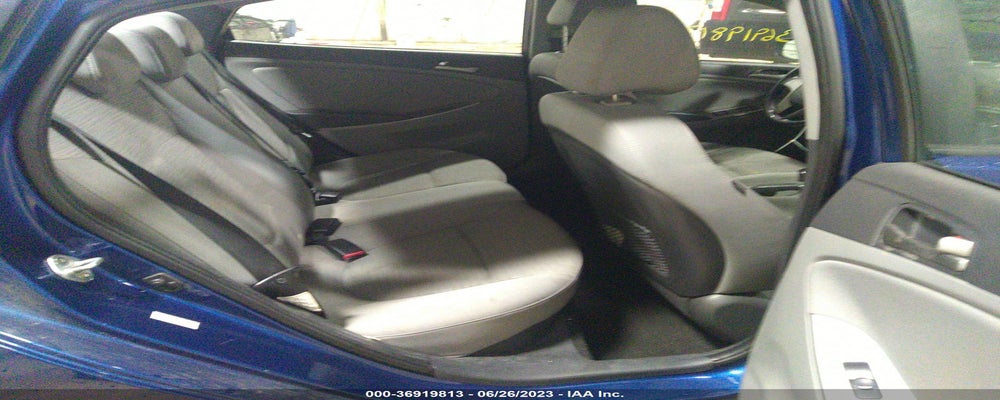 KMHCT4AE8GU058670 2016 HYUNDAI ACCENT photo no. 8