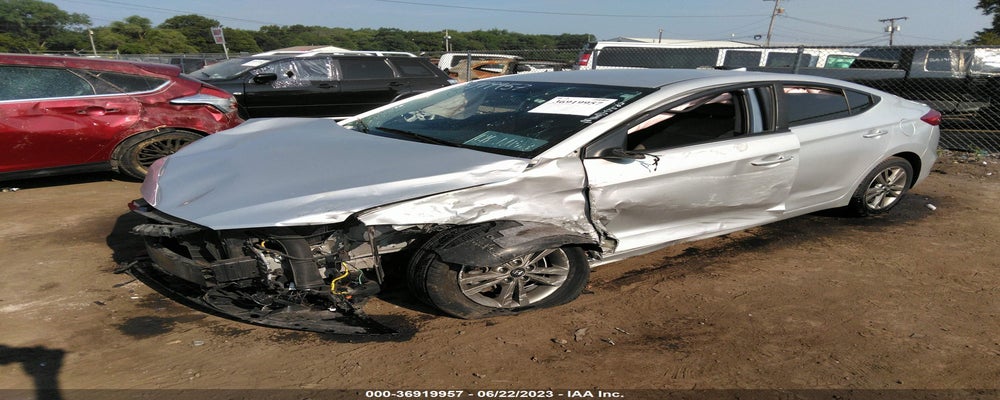 5NPD84LF8JH295144 2018 HYUNDAI ELANTRA photo no. 2
