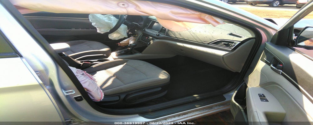 5NPD84LF8JH295144 2018 HYUNDAI ELANTRA photo no. 5