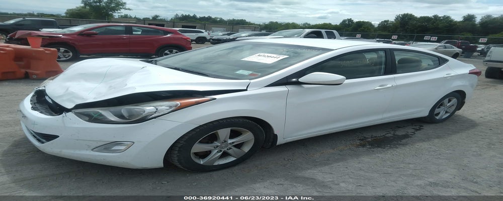 5NPDH4AE0DH384690 2013 HYUNDAI ELANTRA photo no. 2