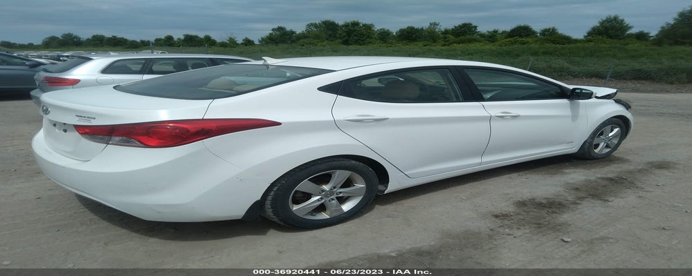 5NPDH4AE0DH384690 2013 HYUNDAI ELANTRA photo no. 4