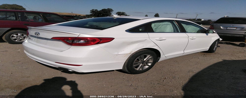 5NPE24AF5GH324567 2016 HYUNDAI SONATA photo no. 4