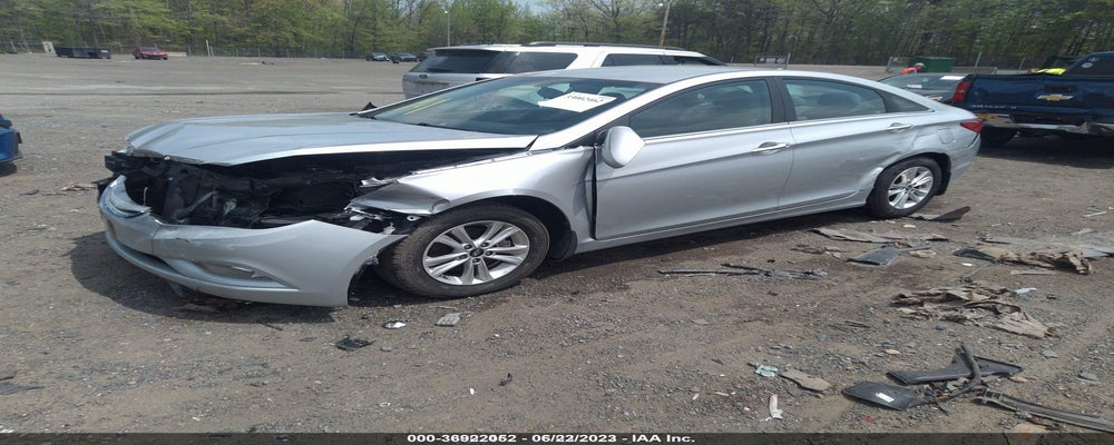 5NPEB4AC0DH797701 2013 HYUNDAI SONATA photo no. 2