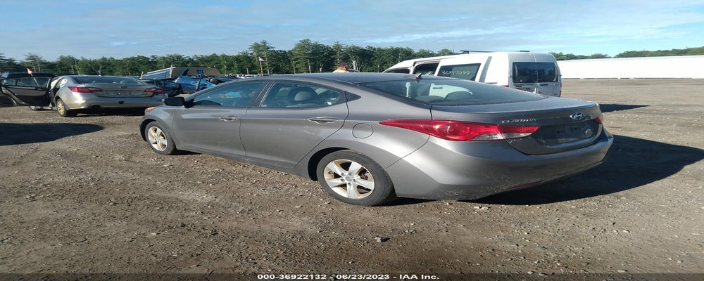 5NPDH4AE0DH264145 2013 HYUNDAI ELANTRA photo no. 3