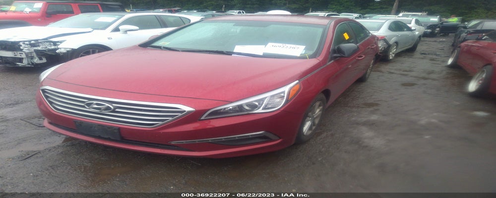 5NPE24AF4FH205570 2015 HYUNDAI SONATA photo no. 2