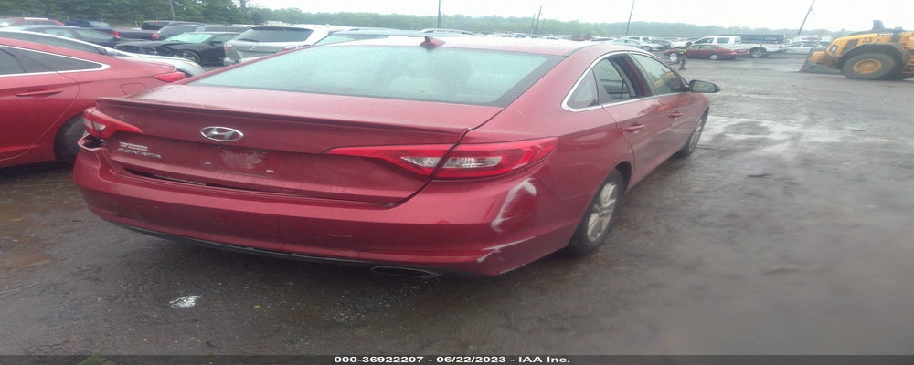 5NPE24AF4FH205570 2015 HYUNDAI SONATA photo no. 4