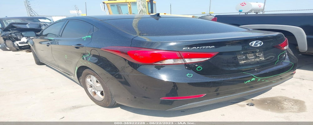 KMHDH4AE4FU439470 2015 HYUNDAI ELANTRA photo no. 3