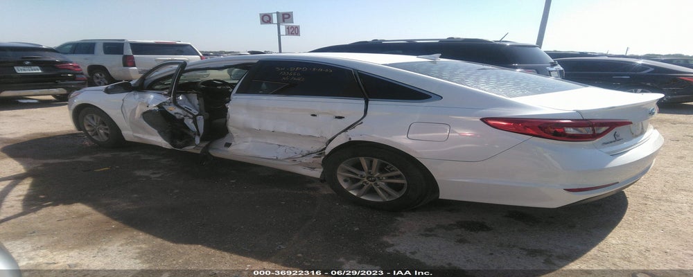 5NPE24AF6FH219650 2015 HYUNDAI SONATA photo no. 3